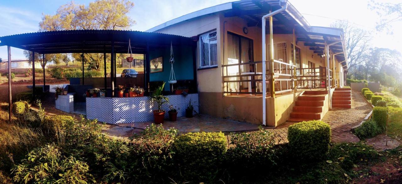 Otentik Guesthouse Мбабане Екстер'єр фото